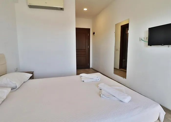 Отель Gumbet Hotel Гумбет