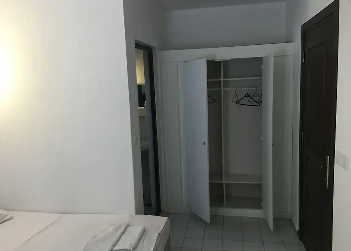 Gumbet Hotel Отель 3*